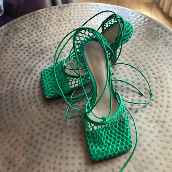 Bitters Veneta mesh stretch pump sz 38 1/2 - Picture 7 of 10